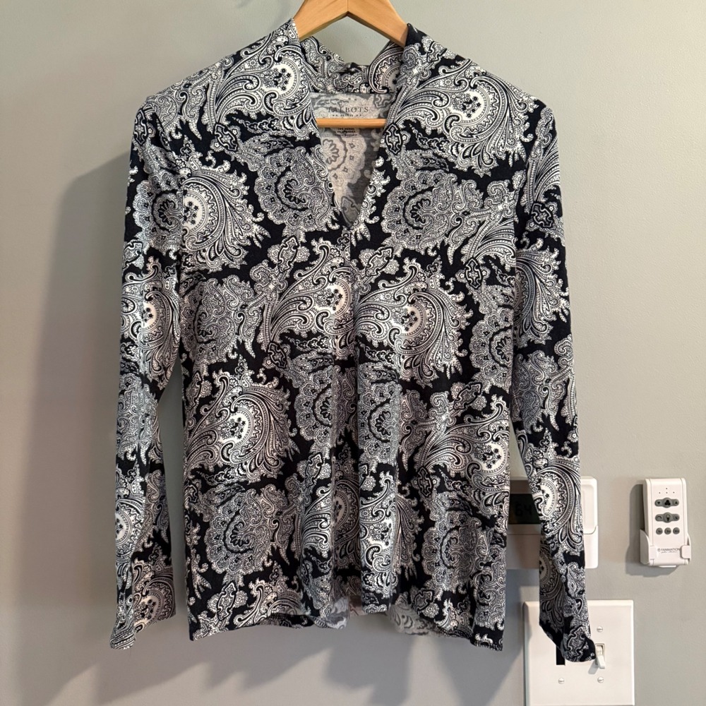Talbots Paisley Top Women MP Black White Long Sleeve Split Neck Petite 4688